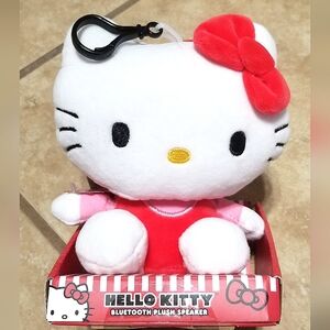 Bitty Boomers x Sanrio Hello Kitty Bluetooth Plush Speaker (Pink/Red)